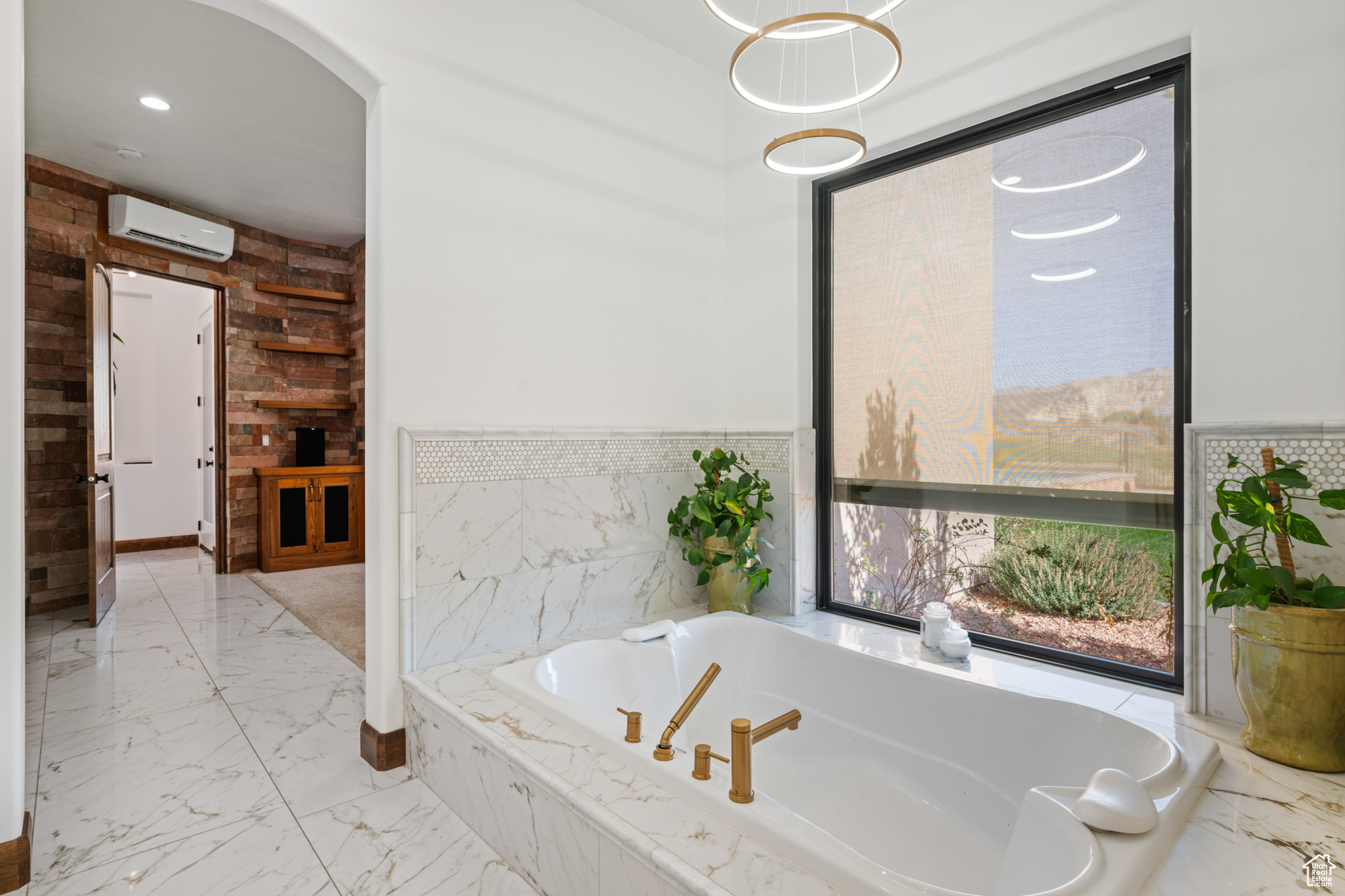 LEDGES OF ST GEORGE - Residential