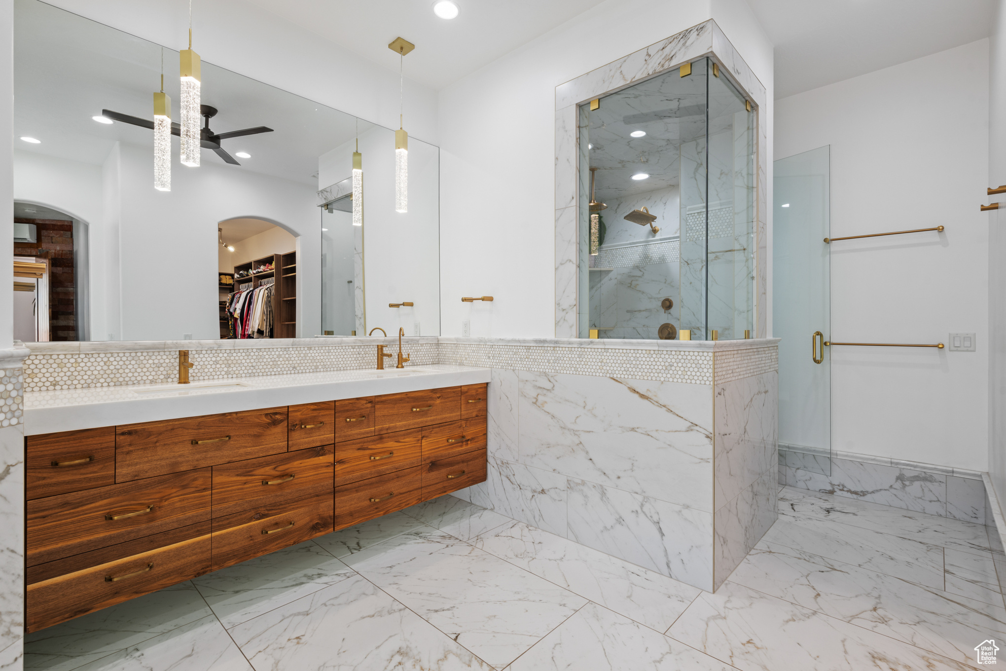 LEDGES OF ST GEORGE - Residential