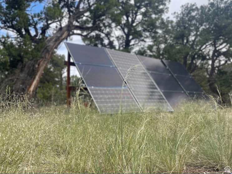 ORANGE MOUNTAIN - Land