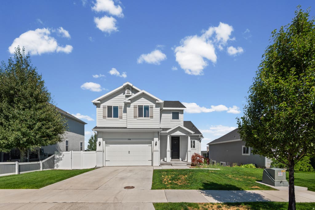 Photo of 779 N STALLION DR, Spanish Fork, UT 84660 (MLS # 2173691)