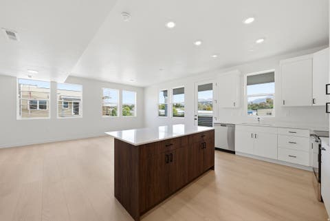 Condo For Sale - 717 W W Coho Ln #203 2F<br/> Midvale, UT 84047