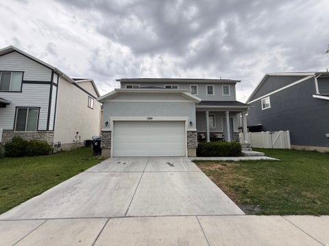 Photo of 13019 S SUMMERDALE DR W, Herriman, UT 84096 (MLS # 2183189)