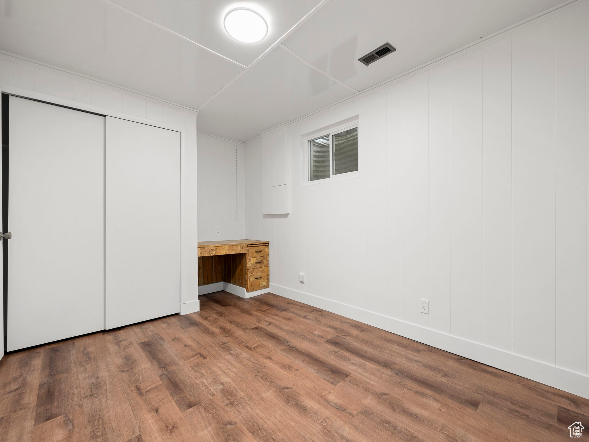 D ANNA B - Residential