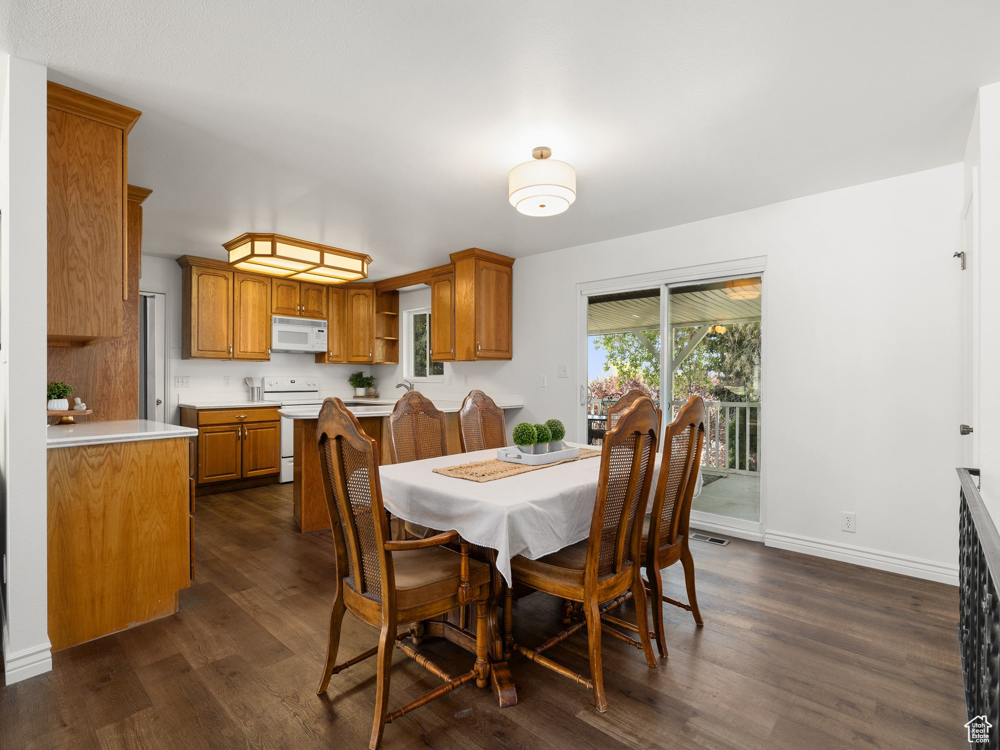 D ANNA B - Residential