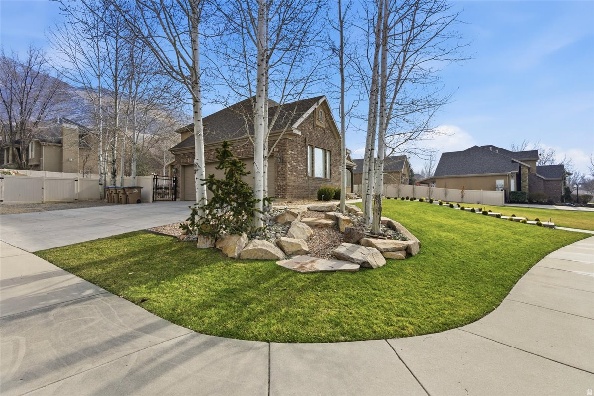 SOMERSET RIDGE - Residential