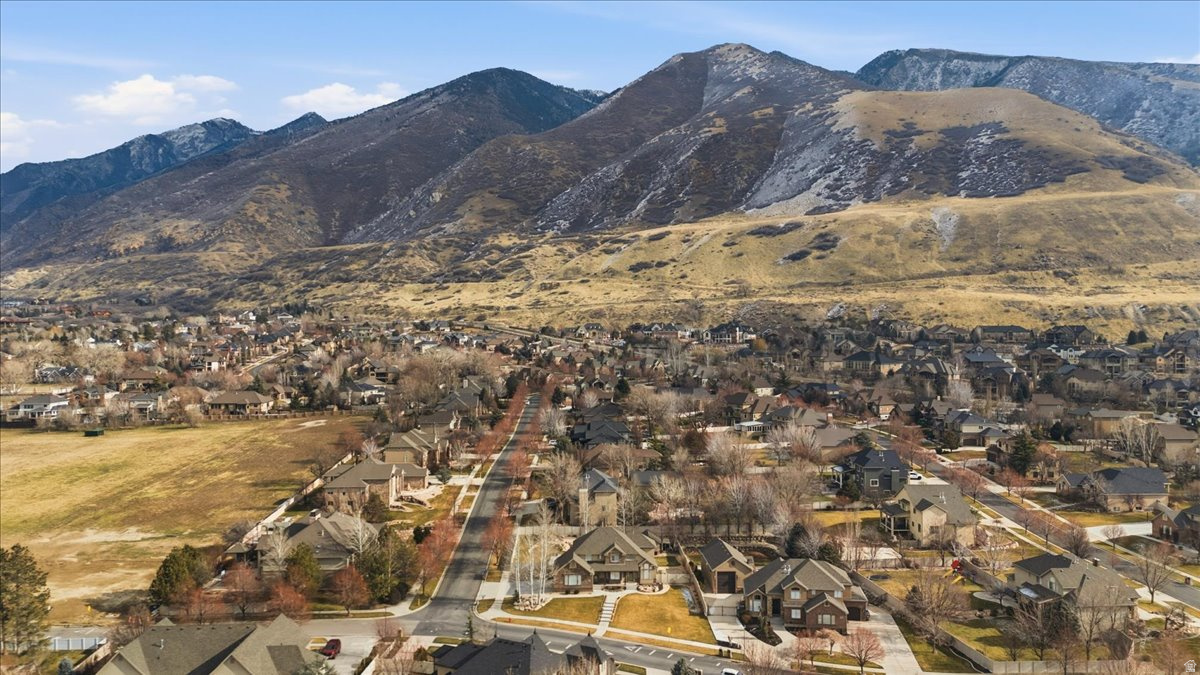 SOMERSET RIDGE - Residential