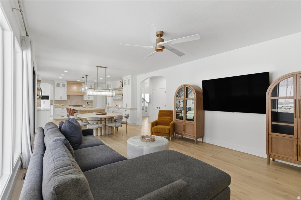 SOMERSET RIDGE - Residential