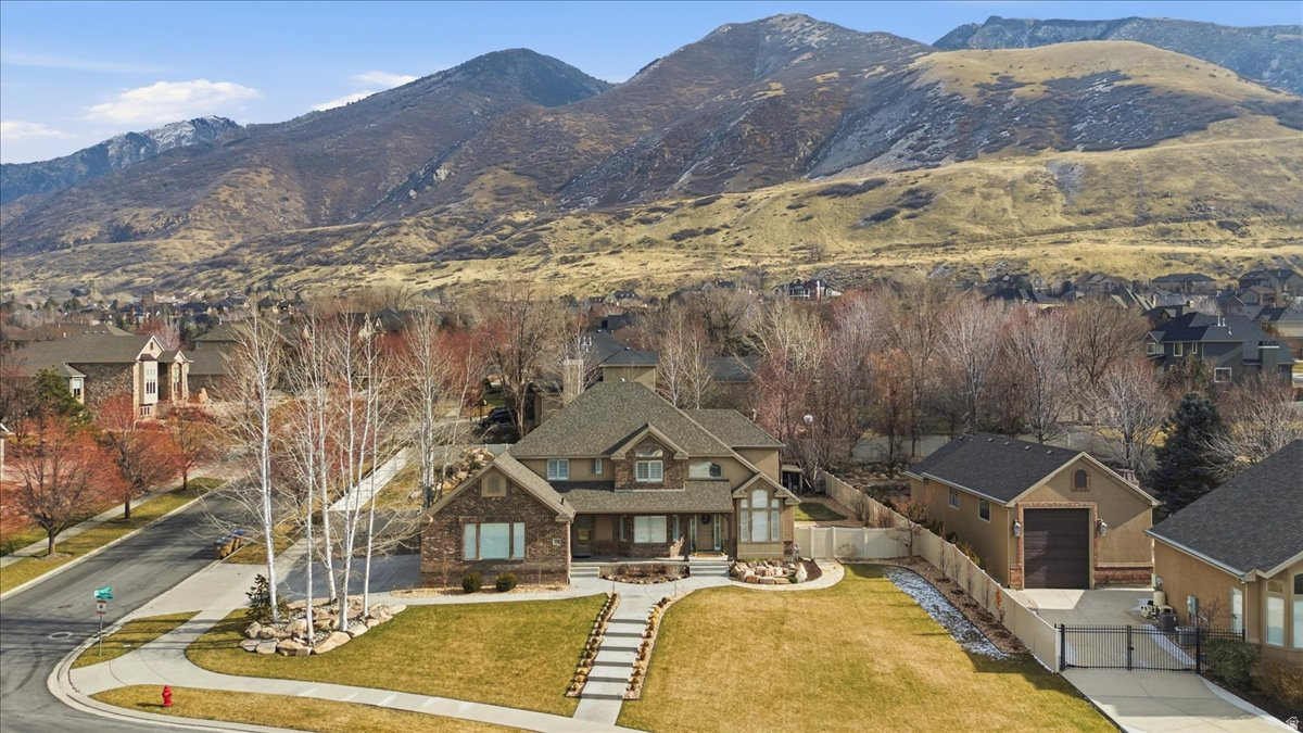 SOMERSET RIDGE - Residential