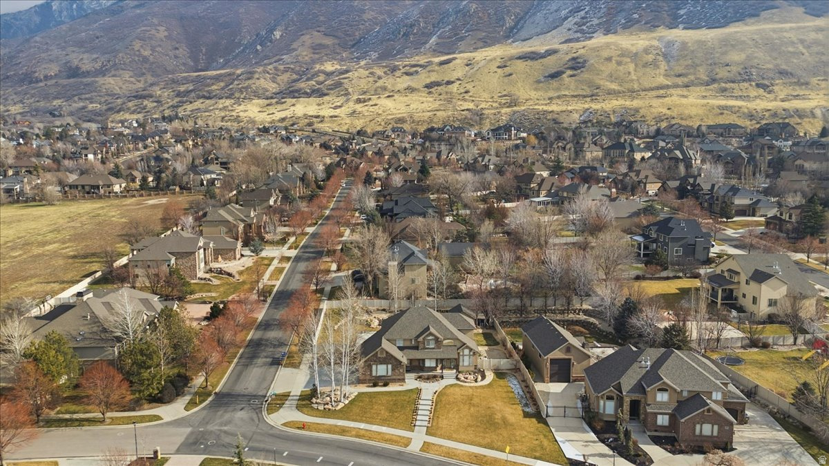 SOMERSET RIDGE - Residential