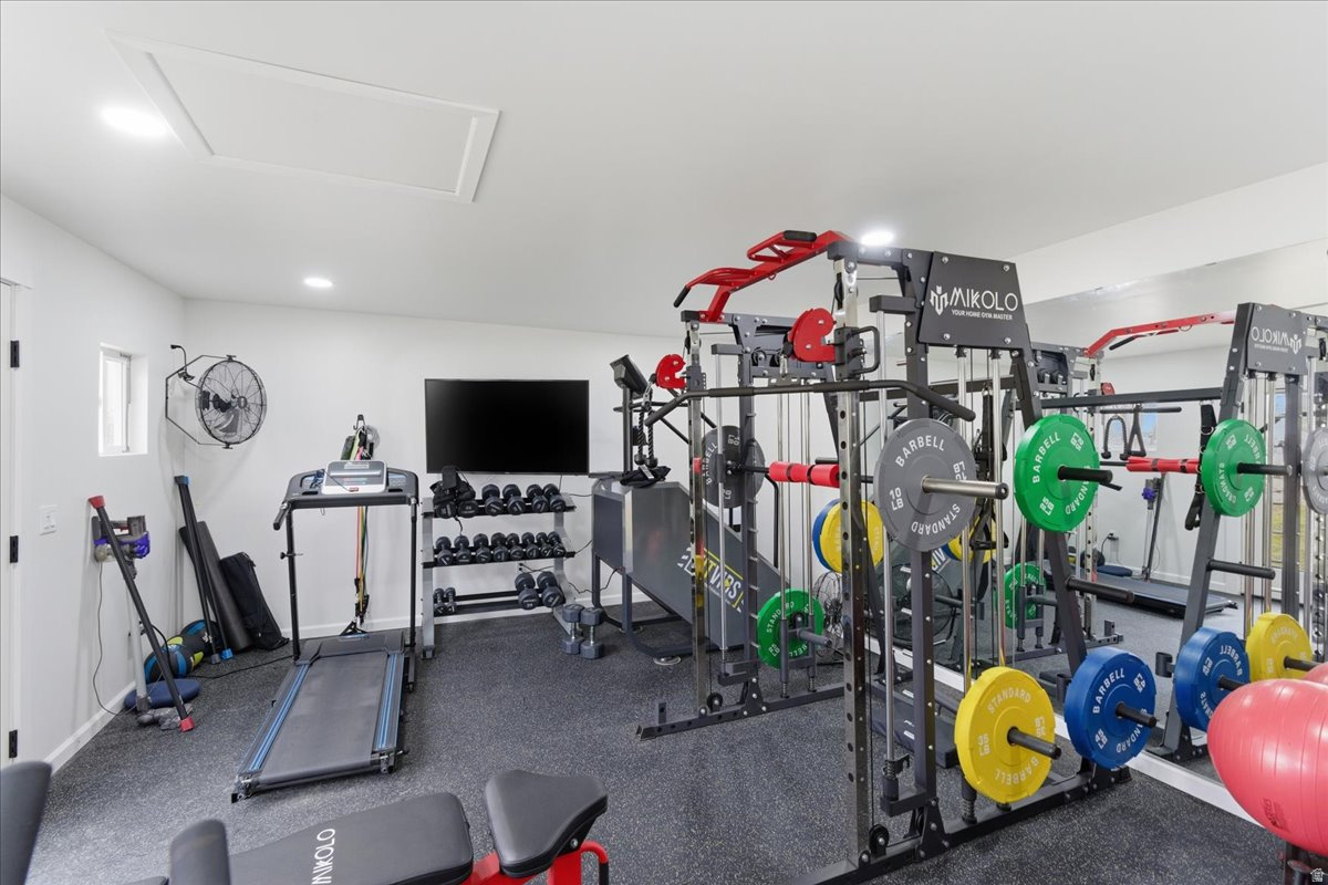 SOMERSET RIDGE - Residential