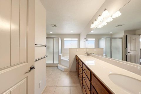 Tiny photo for 2714 W 410 N, Hurricane, UT 84737 (MLS # 2173801)