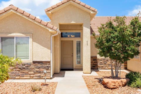 Tiny photo for 2714 W 410 N, Hurricane, UT 84737 (MLS # 2173801)