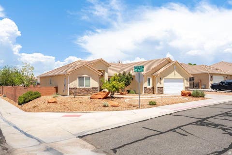 Tiny photo for 2714 W 410 N, Hurricane, UT 84737 (MLS # 2173801)