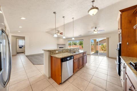 Tiny photo for 2714 W 410 N, Hurricane, UT 84737 (MLS # 2173801)