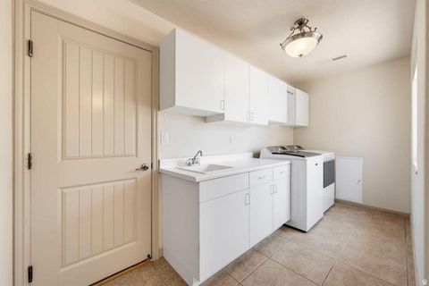 Tiny photo for 2714 W 410 N, Hurricane, UT 84737 (MLS # 2173801)