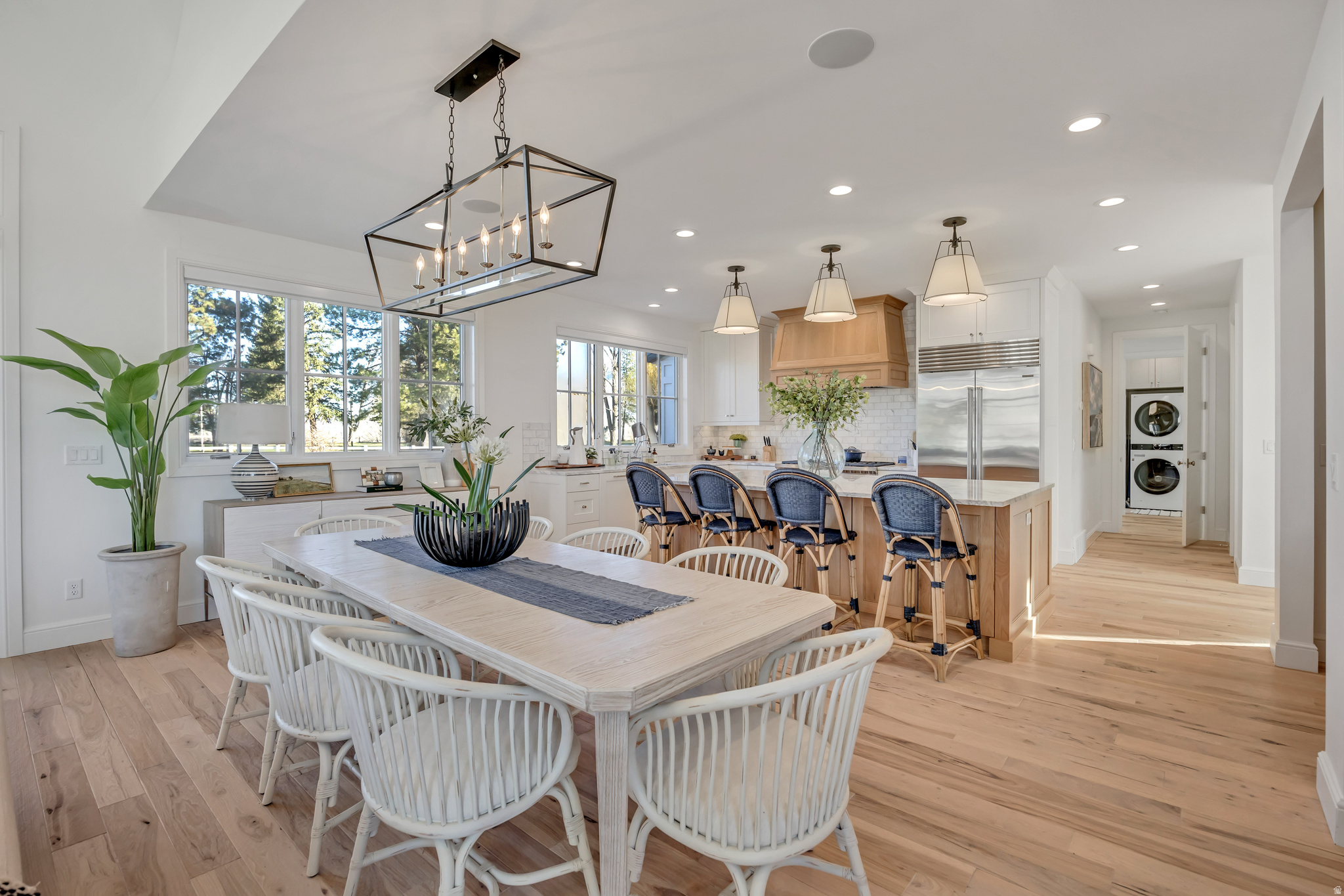 PINEVIEW POINT - Residential