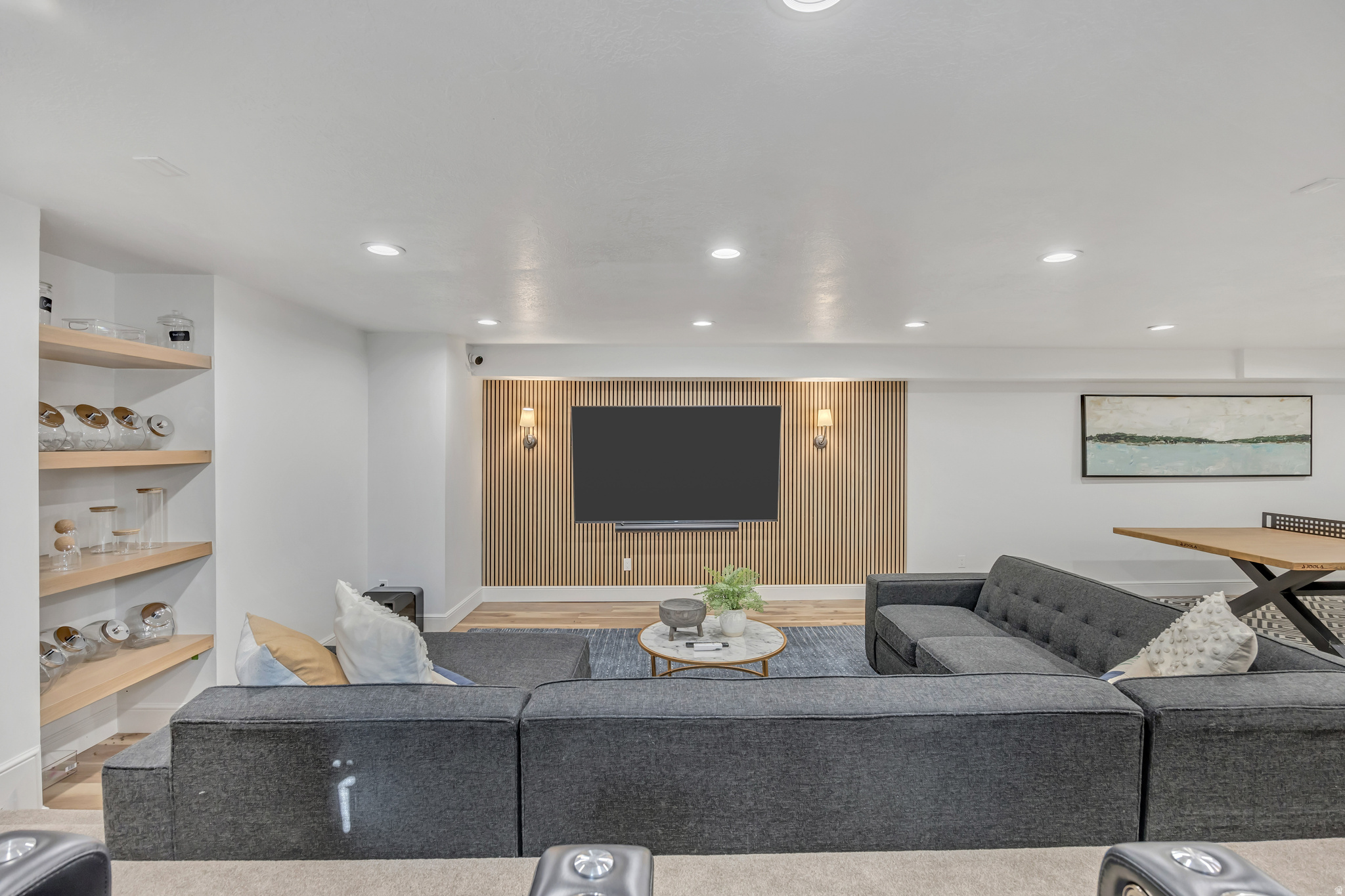 PINEVIEW POINT - Residential