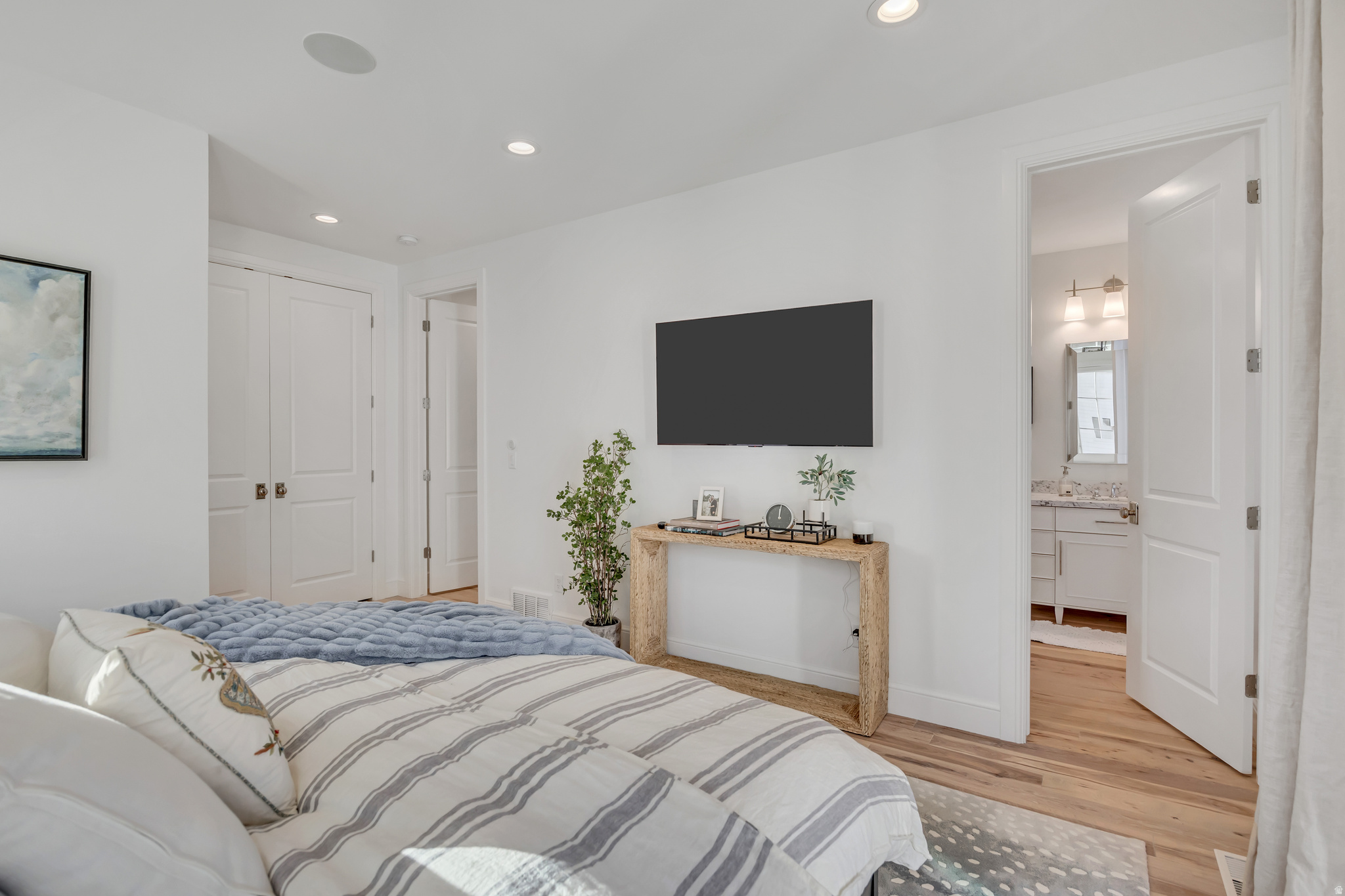 PINEVIEW POINT - Residential