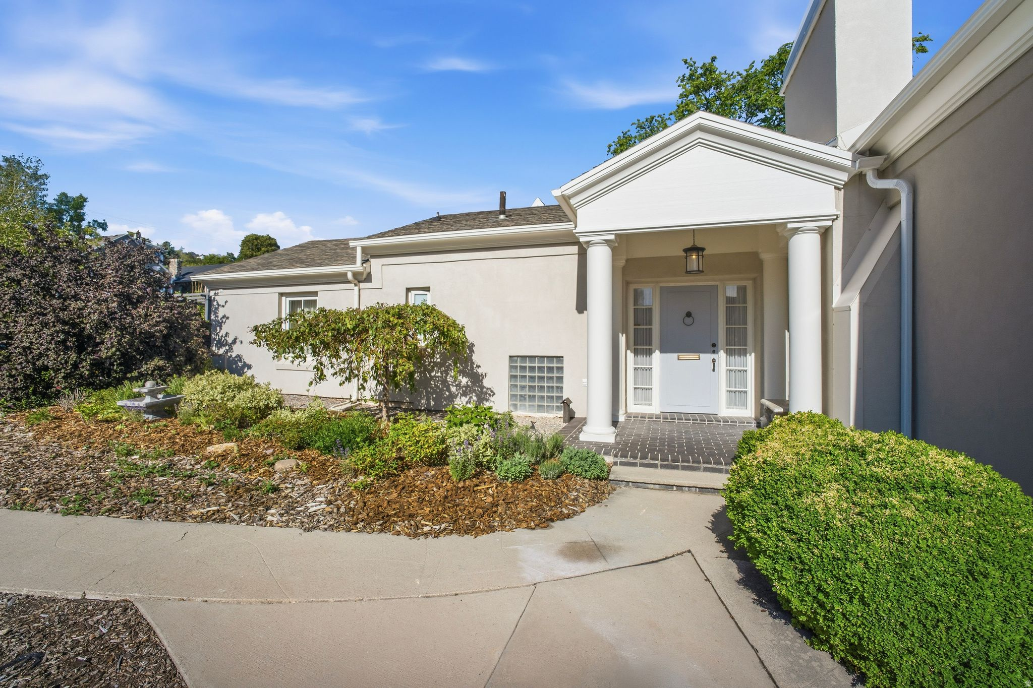 THE AVENUES - Residential