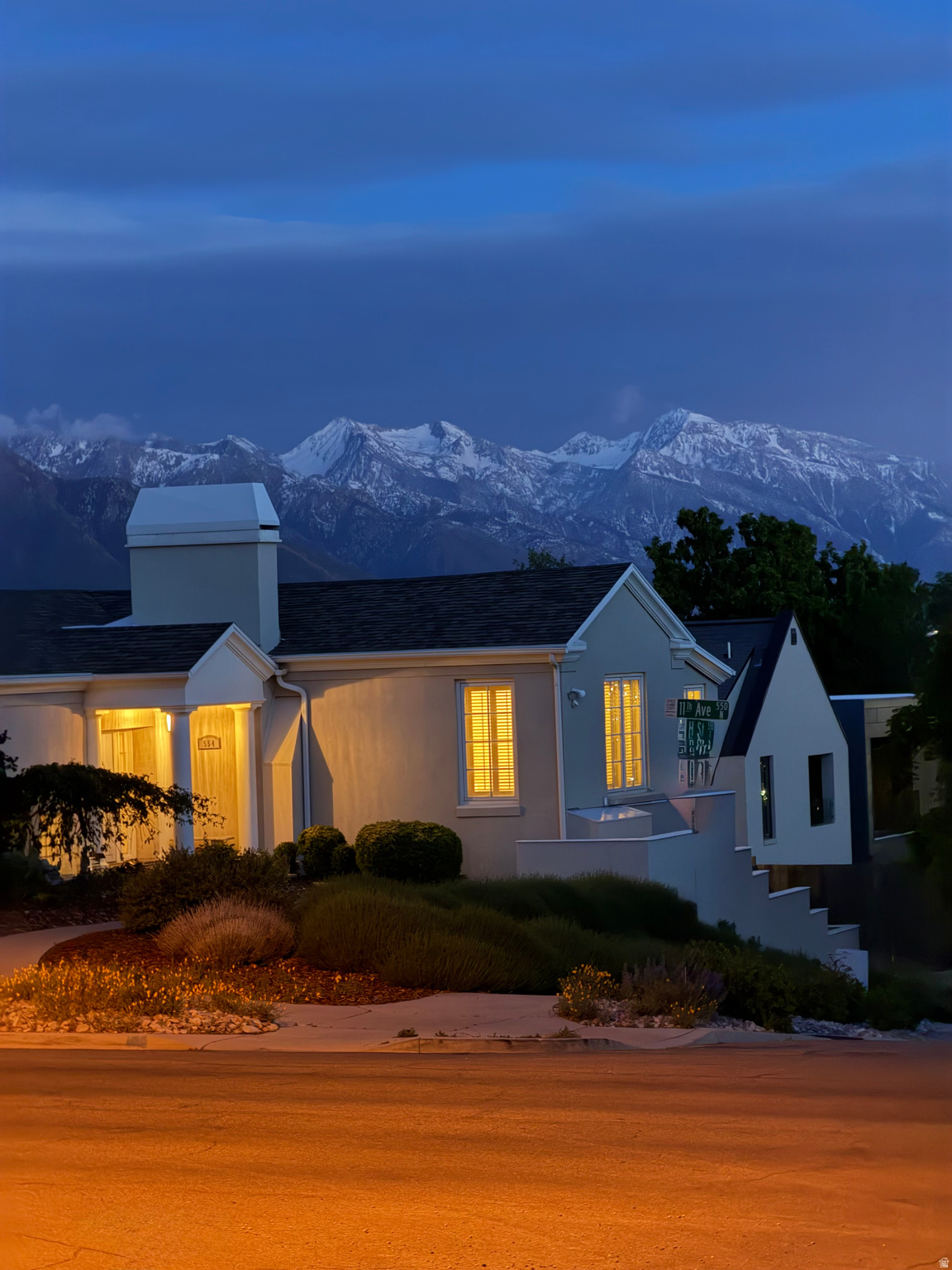 THE AVENUES - Residential