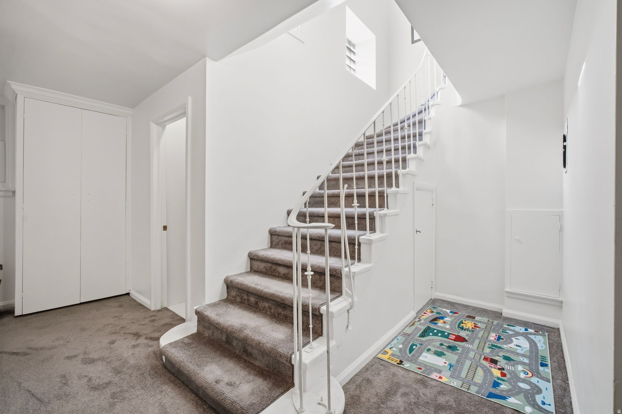 THE AVENUES - Residential