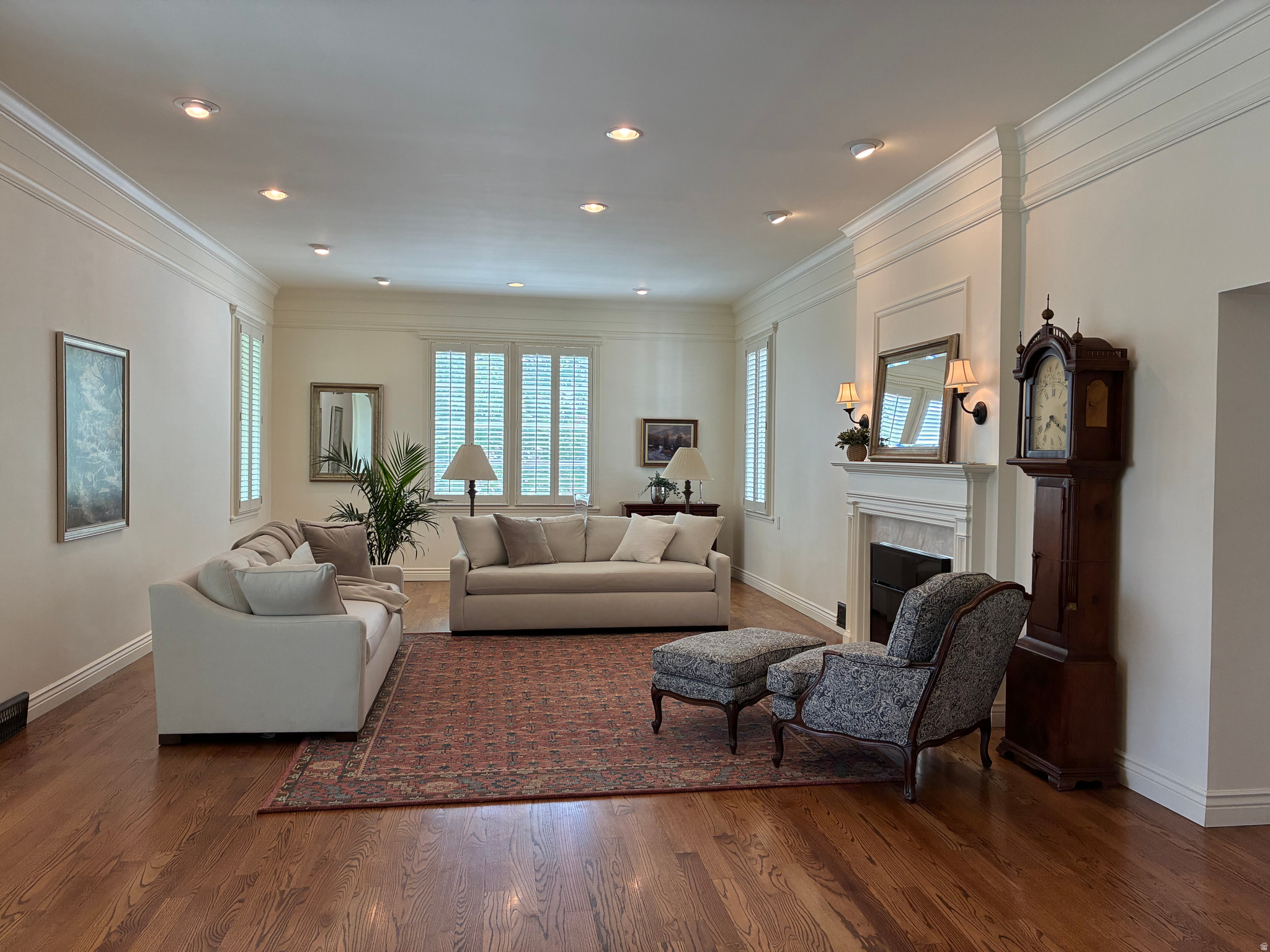 THE AVENUES - Residential