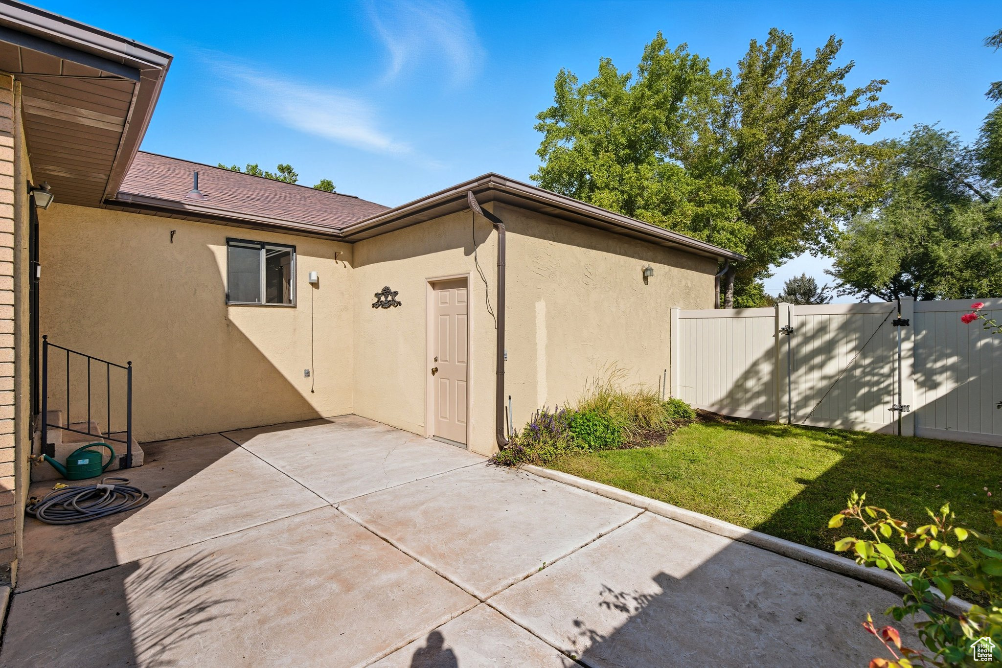 HARVEST LANE - Residential