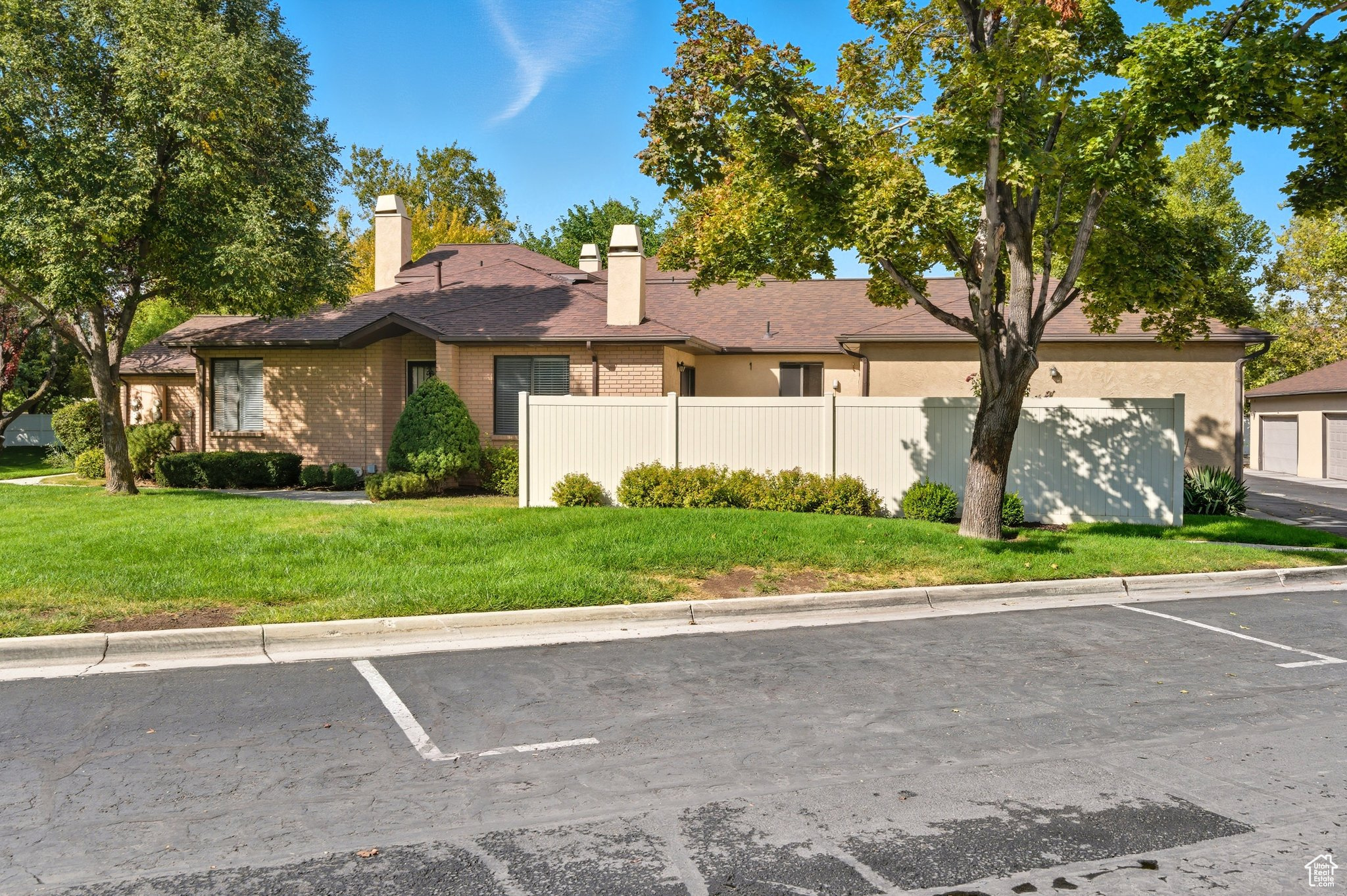 HARVEST LANE - Residential