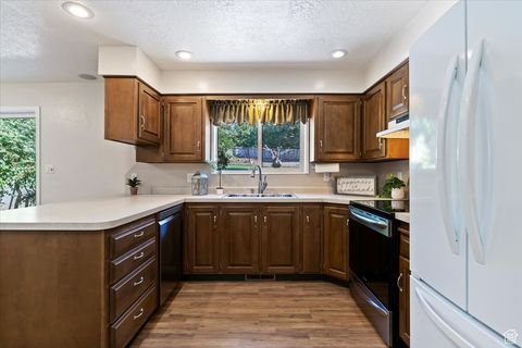 Tiny photo for 524 W 3950 N, Pleasant View, UT 84414 (MLS # 2113617)