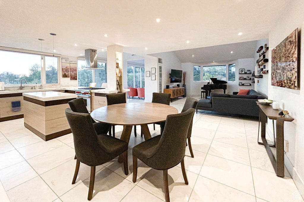 TERRACE FALLS - Residential