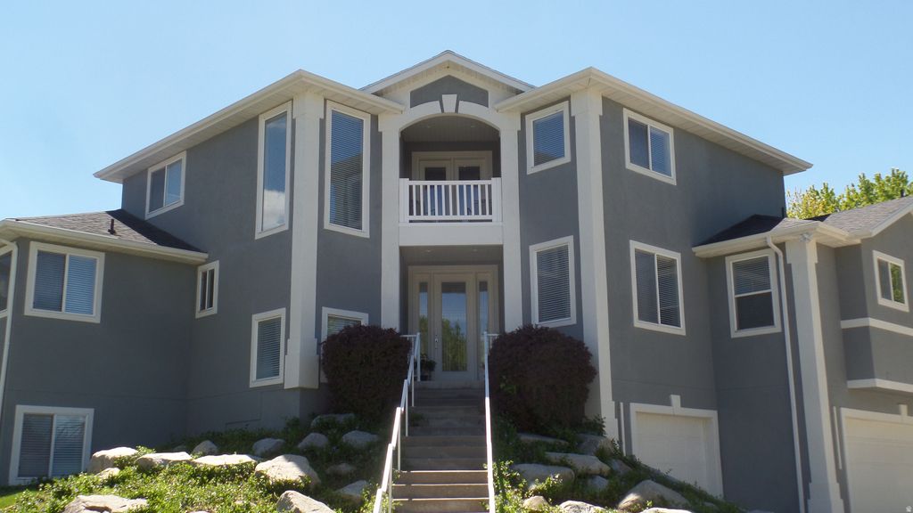 Photo of 496 E SPRUCE GLEN RD, Murray, UT 84107 (MLS # 2154661)