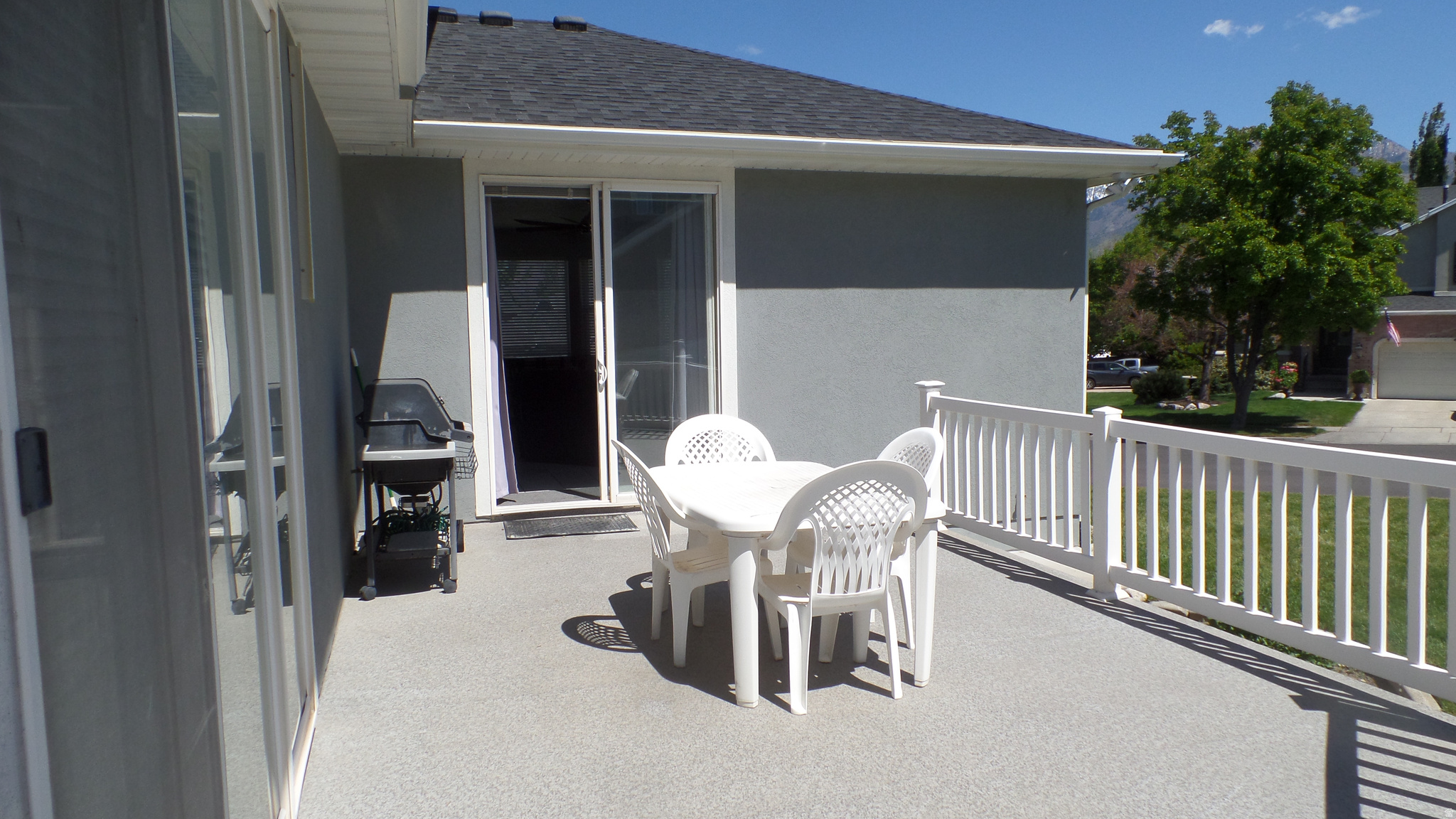 CARRIAGE CREEK - Residential