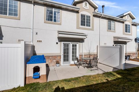 Tiny photo for 3716 S DONATELLO CT #B, West Valley City, UT 84119 (MLS # 2135450)