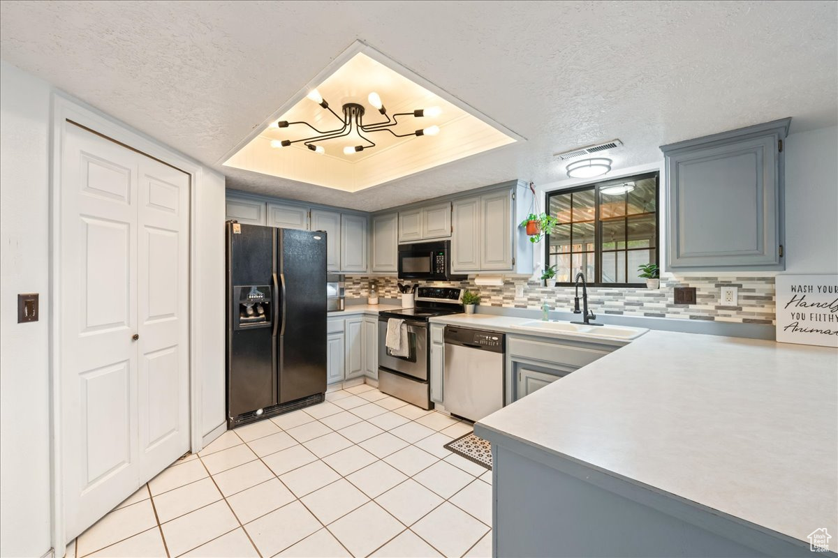 BLOOMINGTON HILLS 7A - Residential