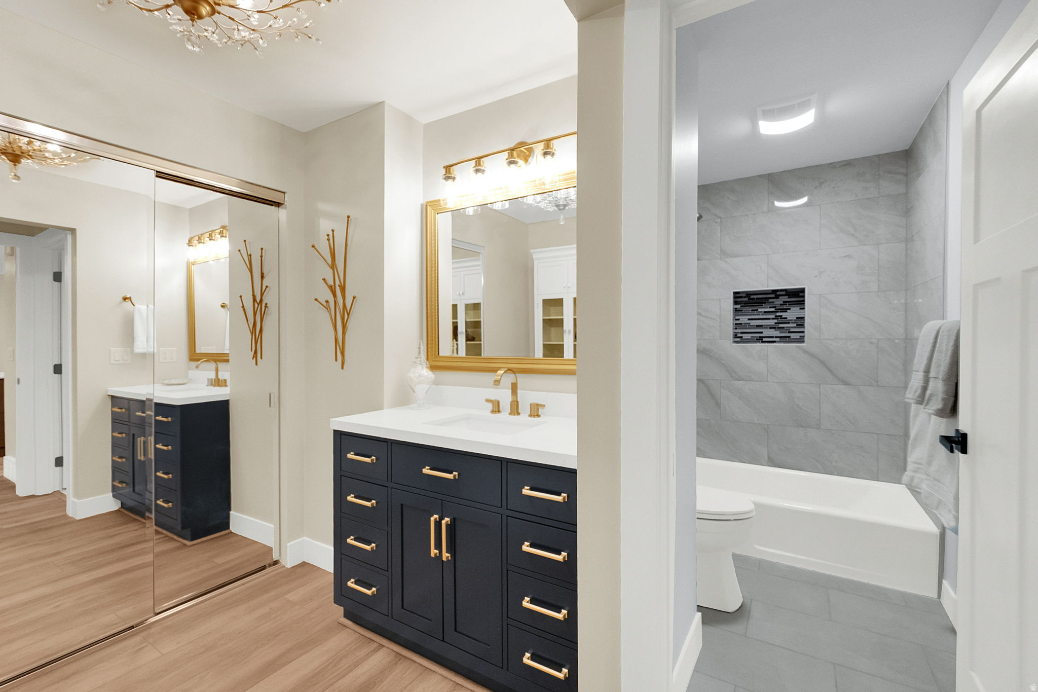 THREE FOUNTAINS TOWNHOUSES & MANOR HOUSES - Residential