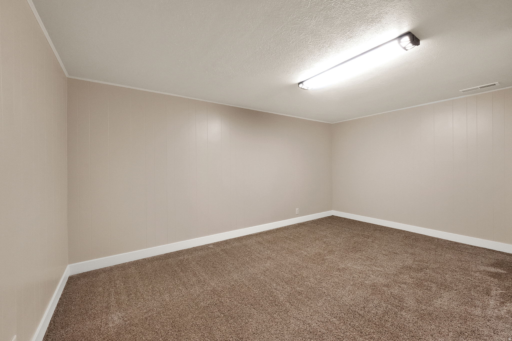 THREE FOUNTAINS TOWNHOUSES & MANOR HOUSES - Residential