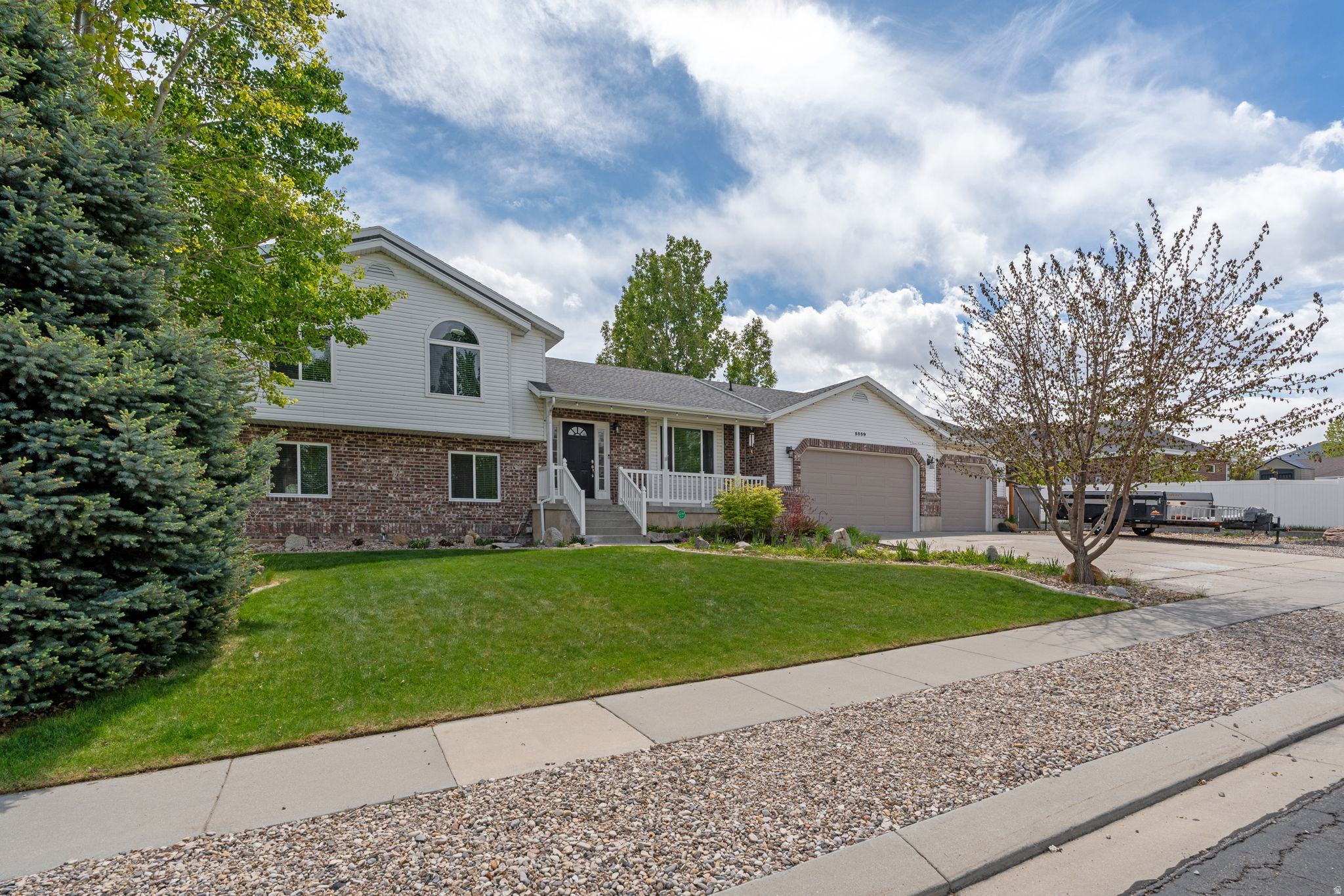 SHADOW MOUNTAIN WEST - Residential