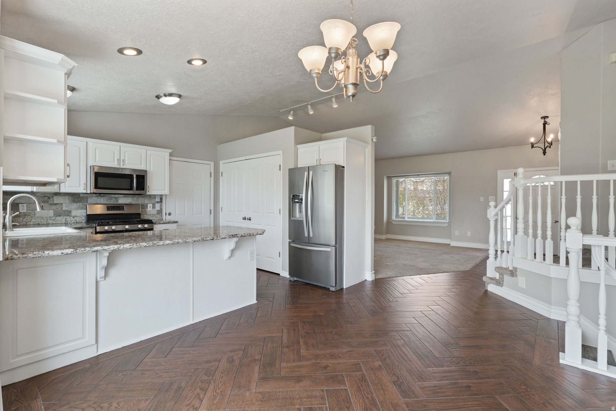 SHADOW MOUNTAIN WEST - Residential