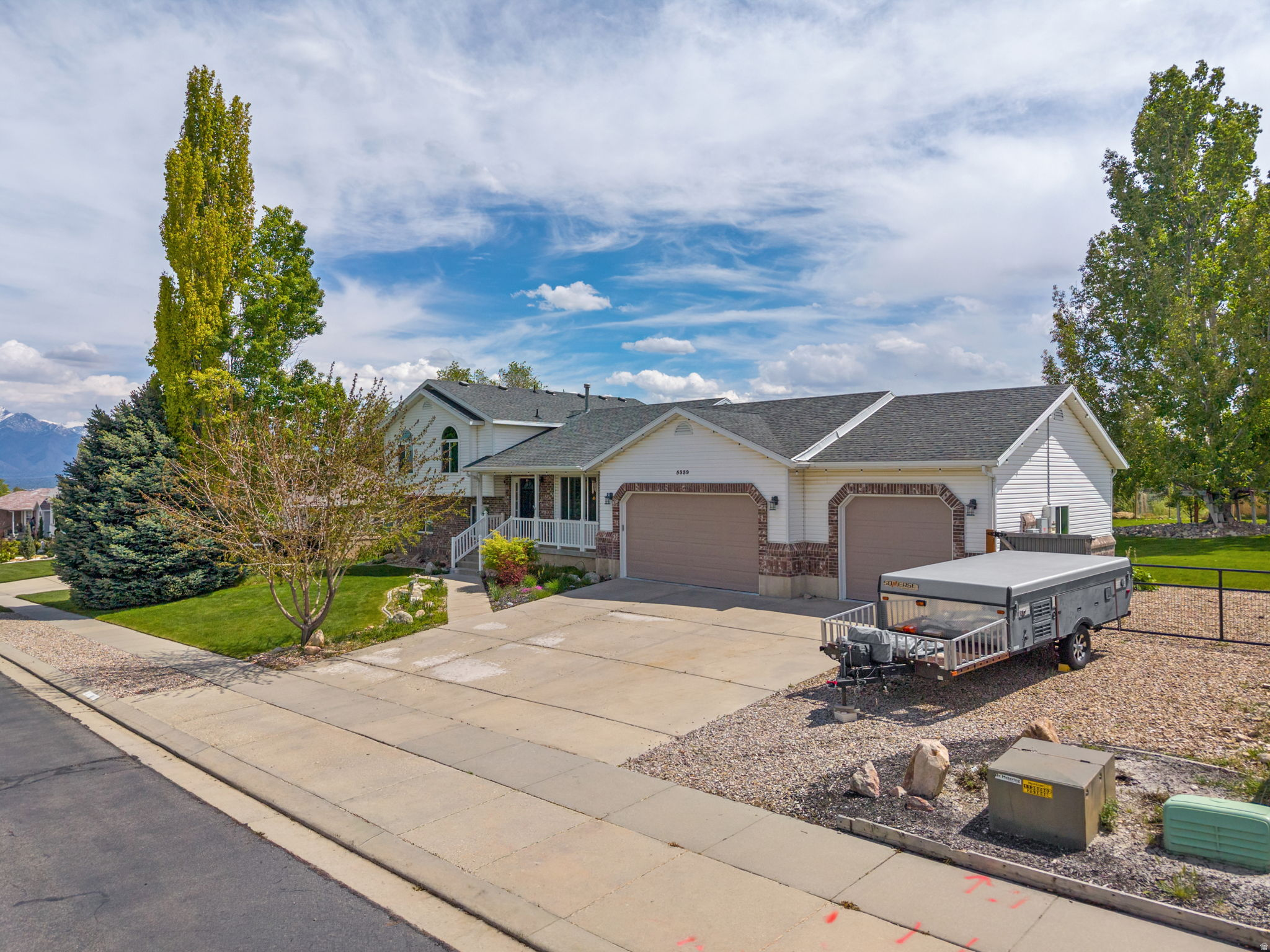 SHADOW MOUNTAIN WEST - Residential