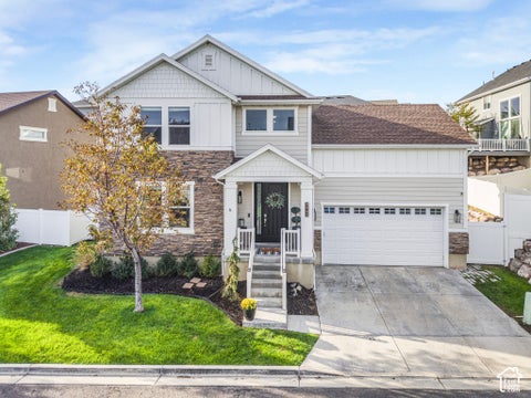 Photo of 4943 W YELLOW TOPAZ DR, Herriman, UT 84096 (MLS # 2190428)