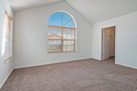 Tiny photo for 2901 W ABBEY SPRINGS CIR, West Jordan, UT 84084 (MLS # 2128047)