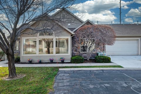 Tiny photo for 2901 W ABBEY SPRINGS CIR, West Jordan, UT 84084 (MLS # 2128047)