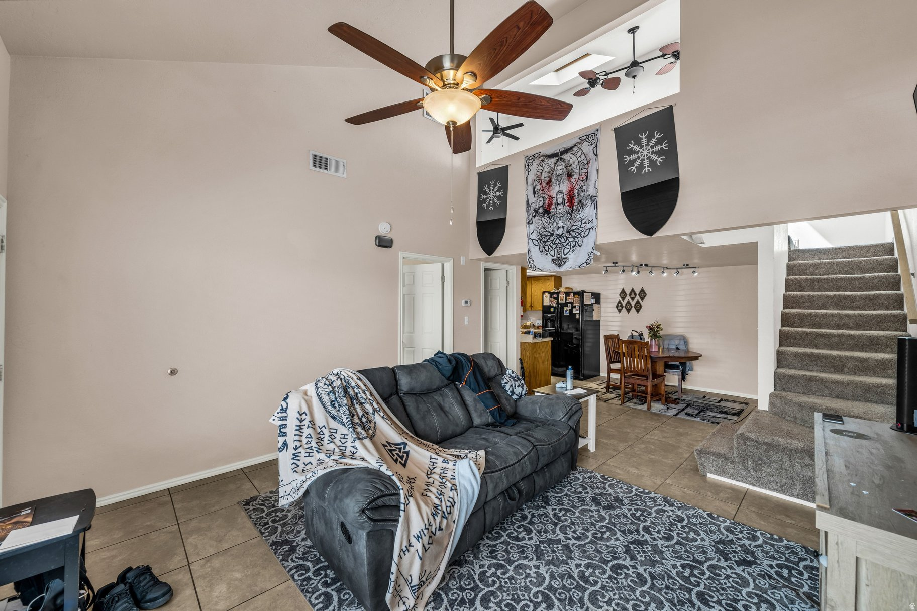 TOWN OAKS - Residential