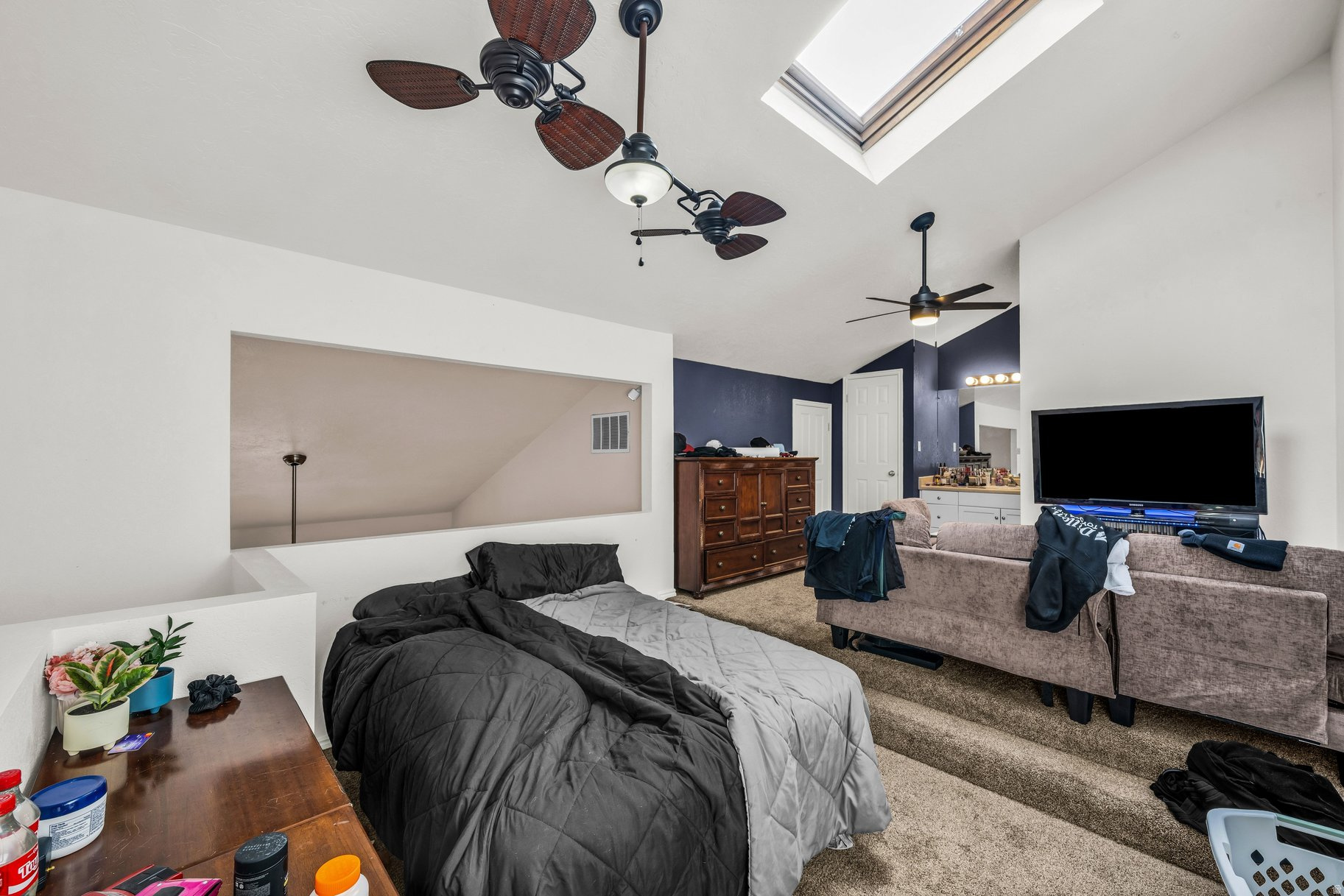 TOWN OAKS - Residential