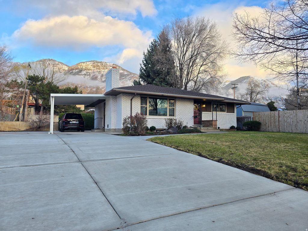 Photo of 2084 ROBINS AVE, Ogden, UT 84401 (MLS # 2143637)