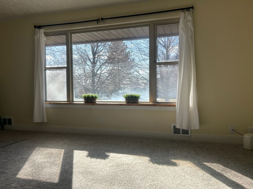 Photo of 2084 ROBINS AVE, Ogden, UT 84401 (MLS # 2143637)