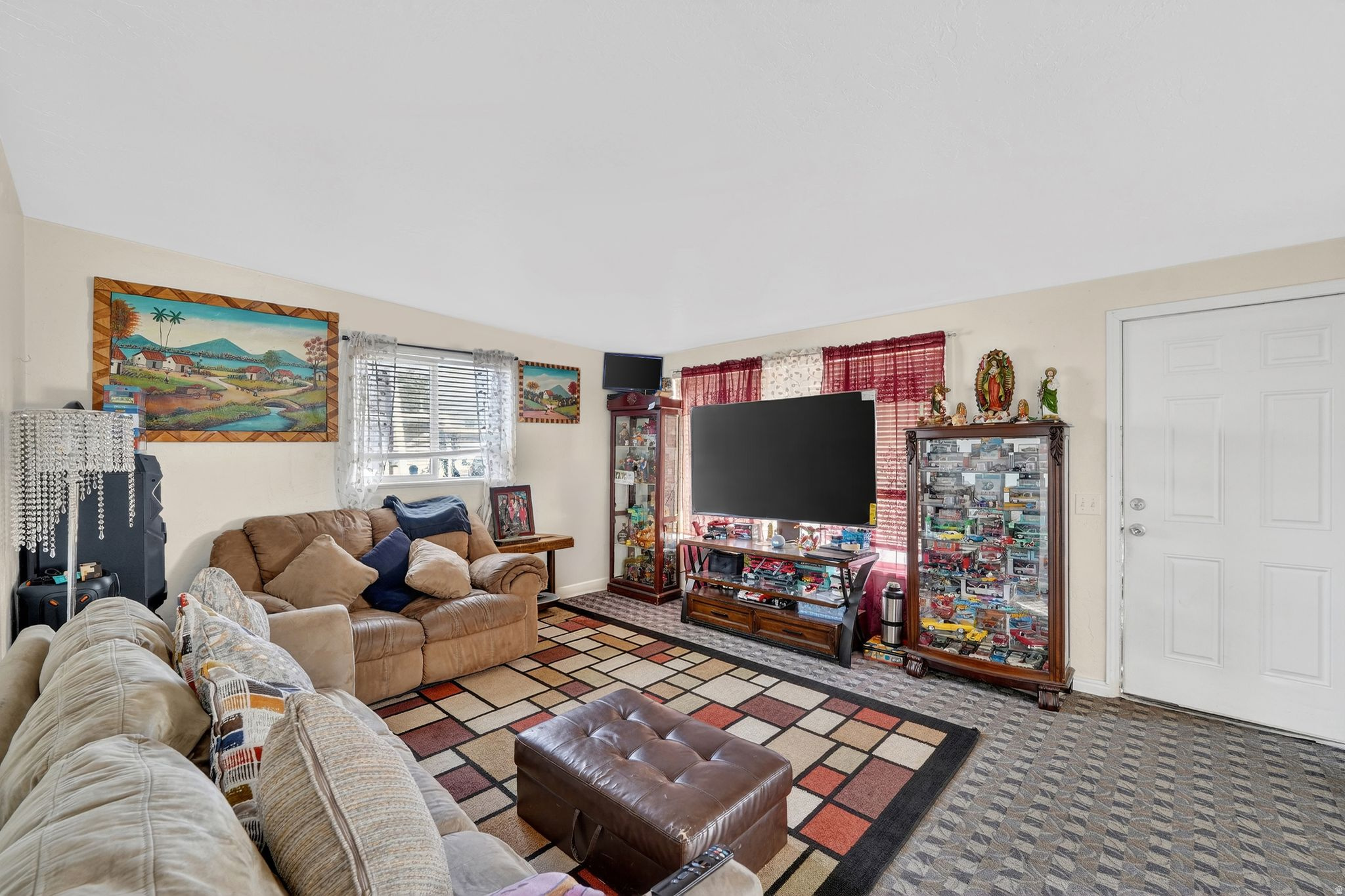 HILLSDALE - Residential