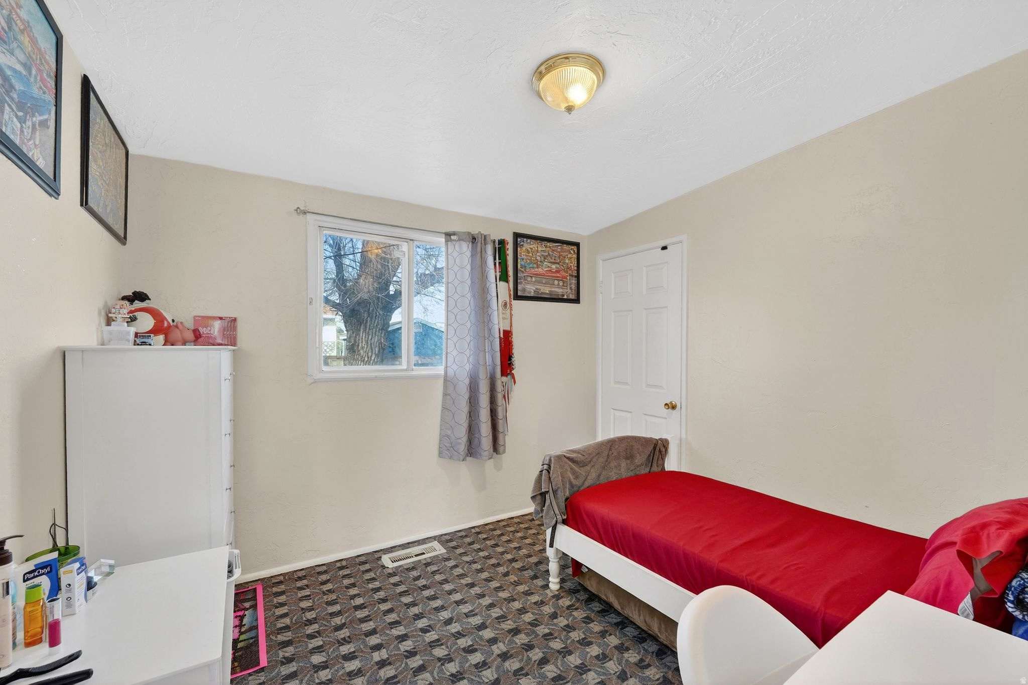 HILLSDALE - Residential