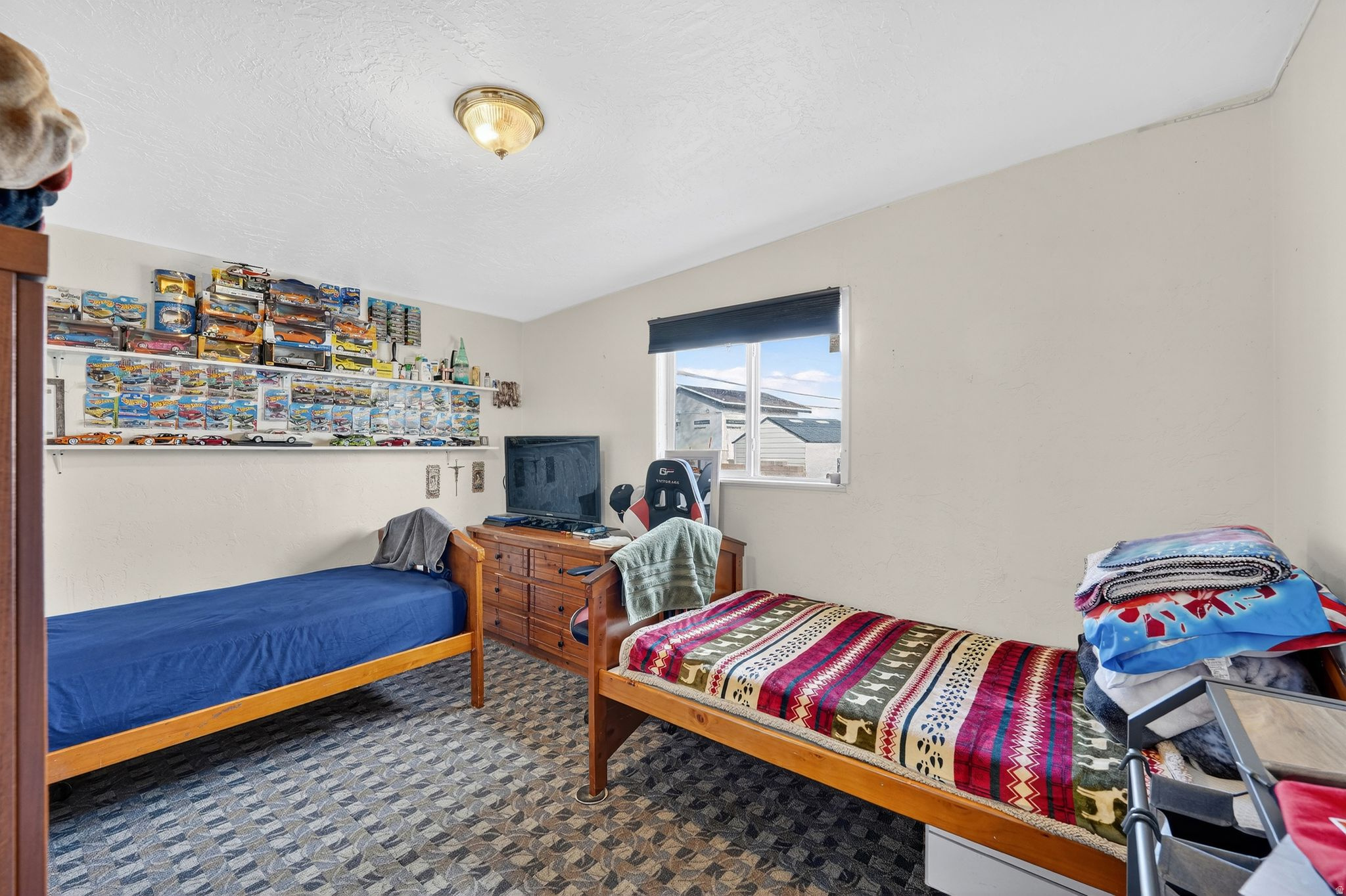 HILLSDALE - Residential