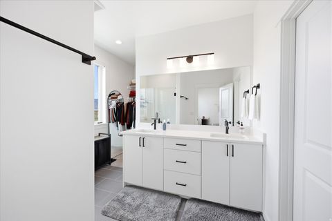Tiny photo for 946 W 620 S, American Fork, UT 84003 (MLS # 2150836)